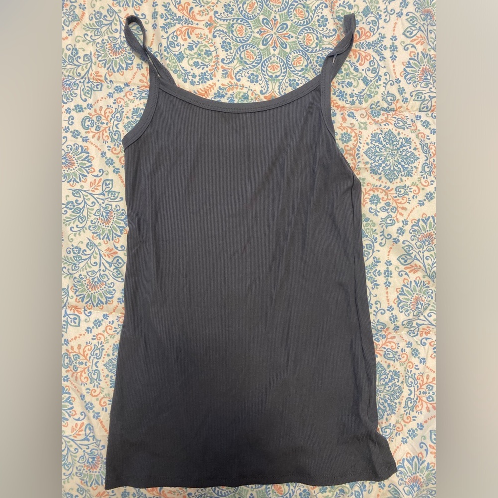 No Boundaries Tank - Picture 2 of 3